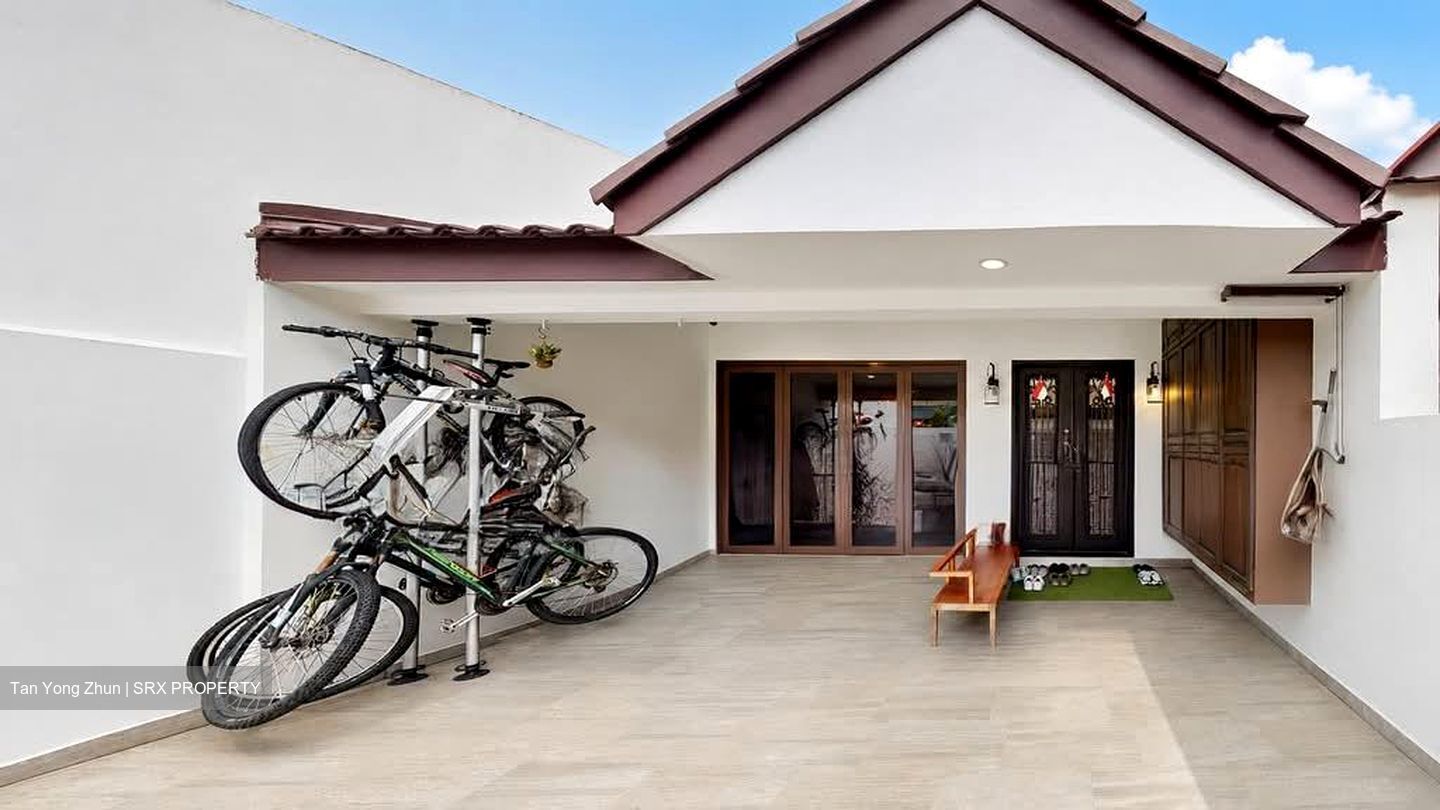 Sembawang Hills Estate (D20), Terrace #593527401